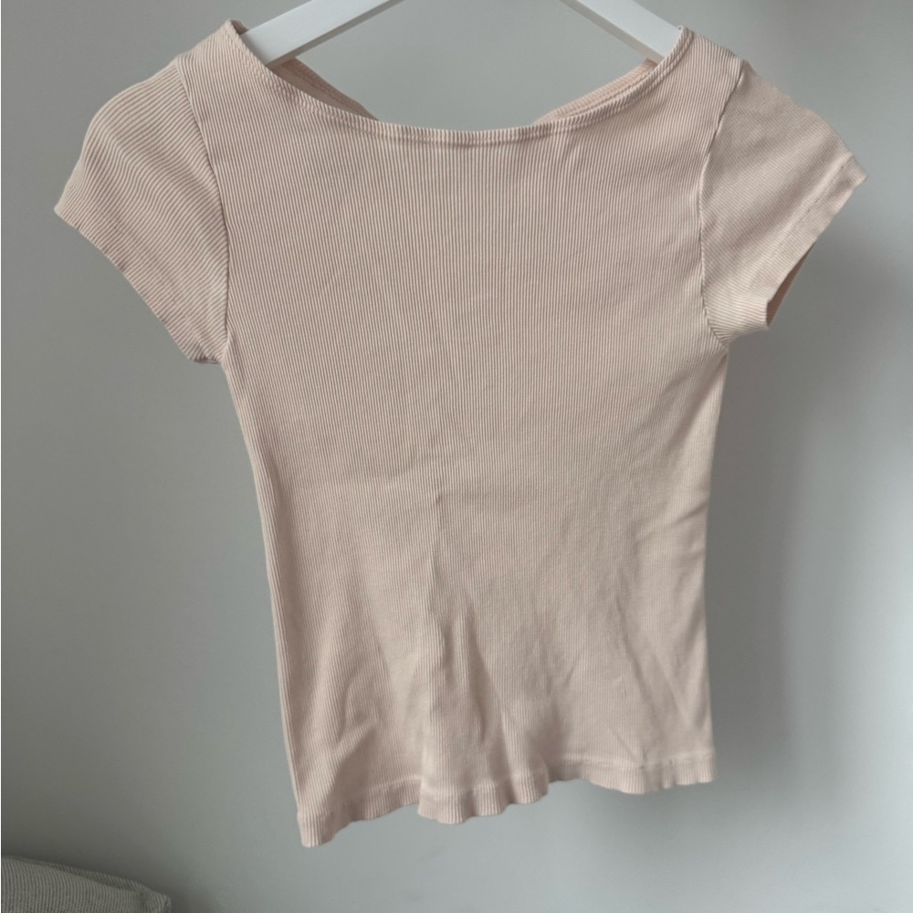 Brandy Melville Light Pink Ribbed Off The Shoulder Short Sleeve Tee (NEW)